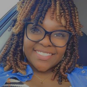 Meet your Posher, Samaria